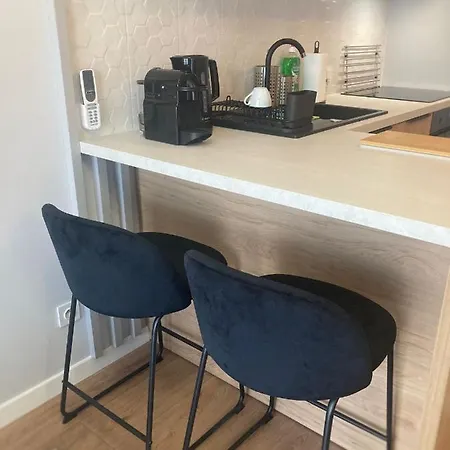 Apartment Ceglana Park 72 *